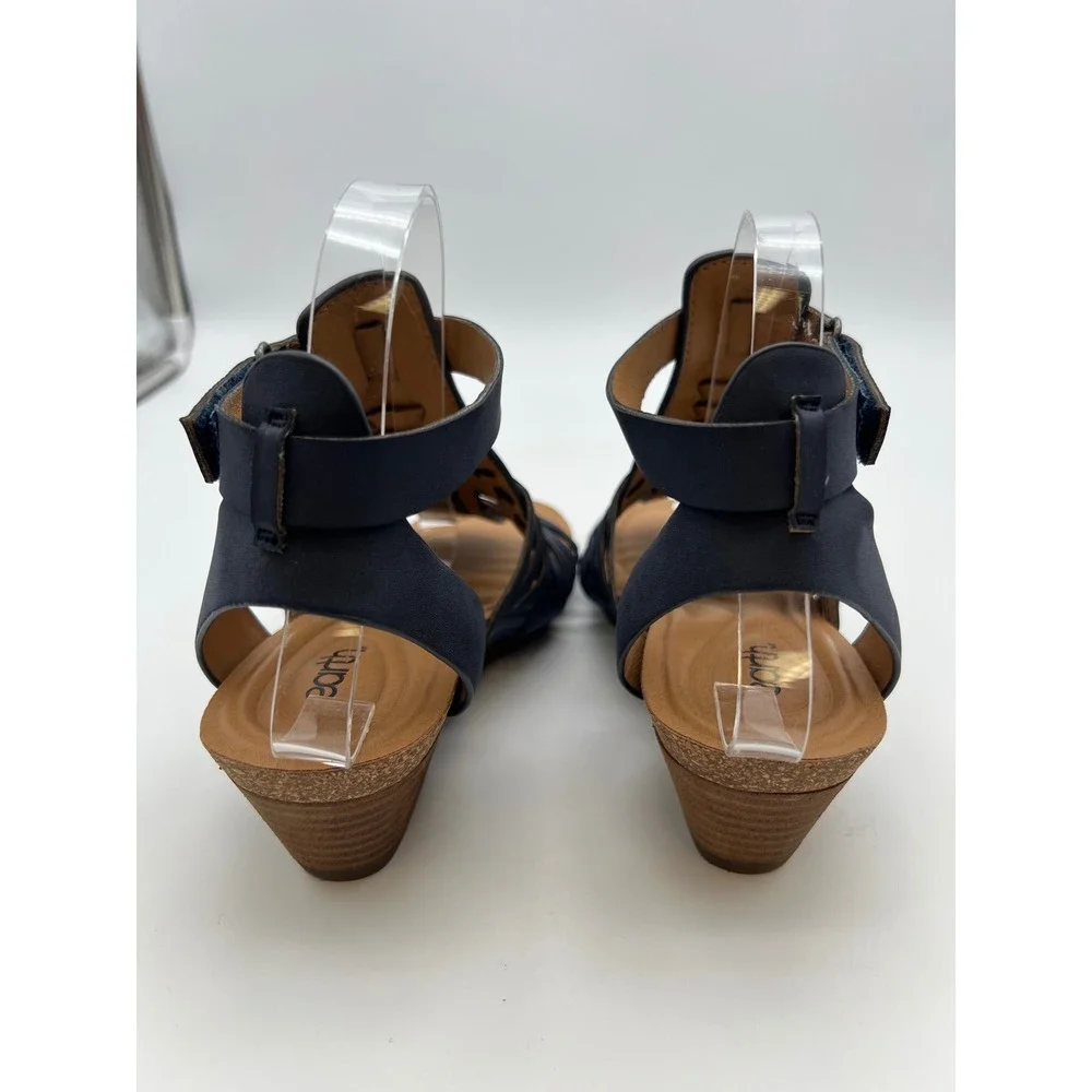 Earth hattie wedge